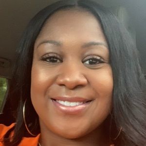 Meet your Posher, Toni